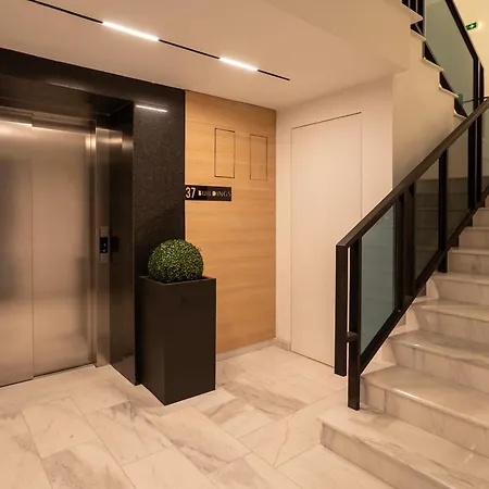 Urban 1 Apartment *